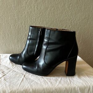 Madewell Black Leather Sutton Ankle Boot